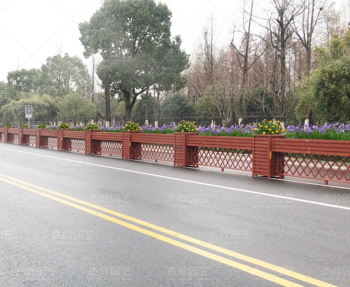蘇州道路隔離花箱這麽做！