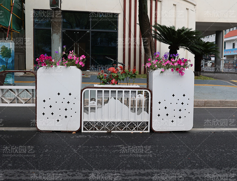 不鏽鋼花箱道路隔離花箱浙江案例